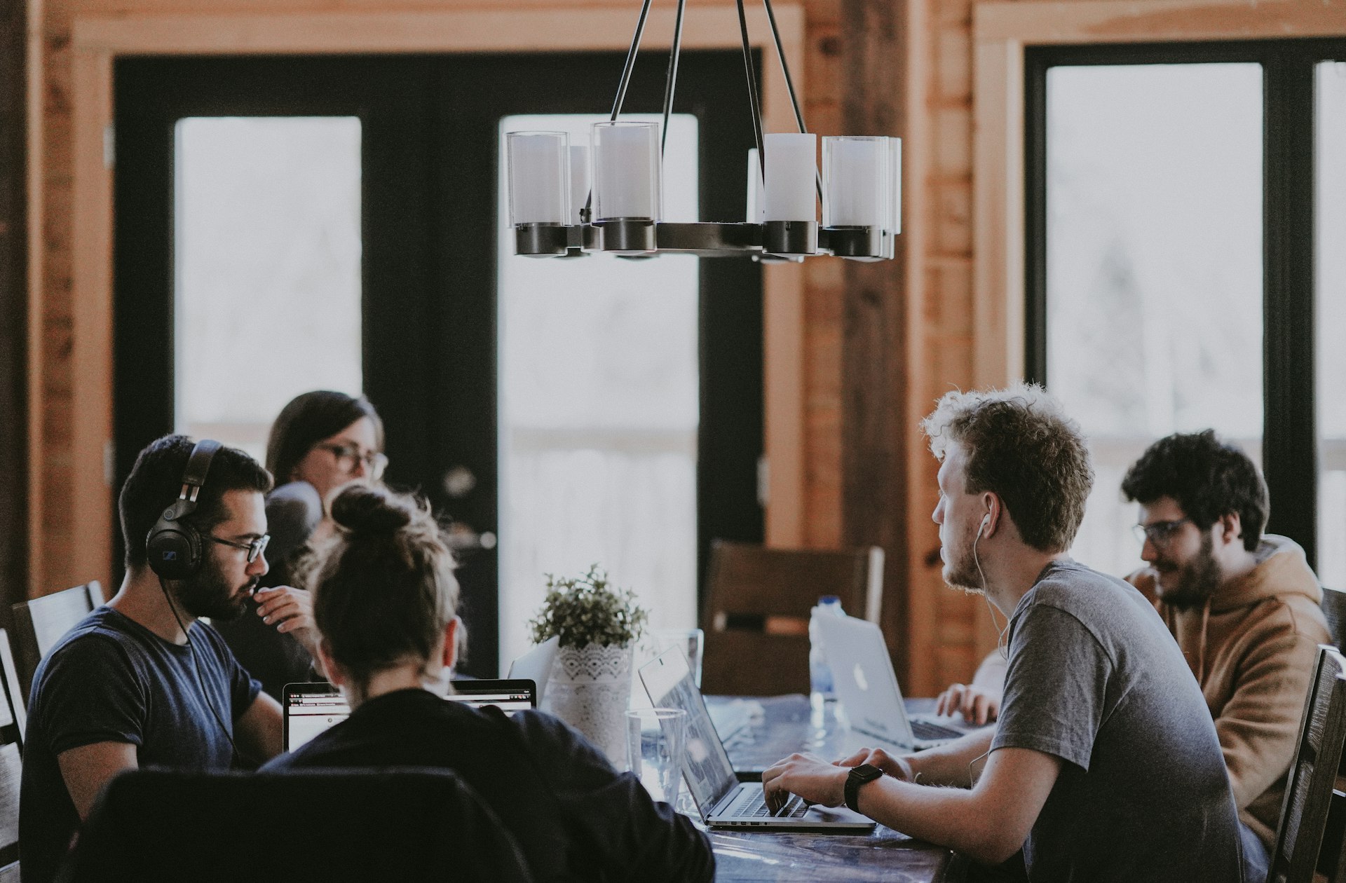 Advisors at work